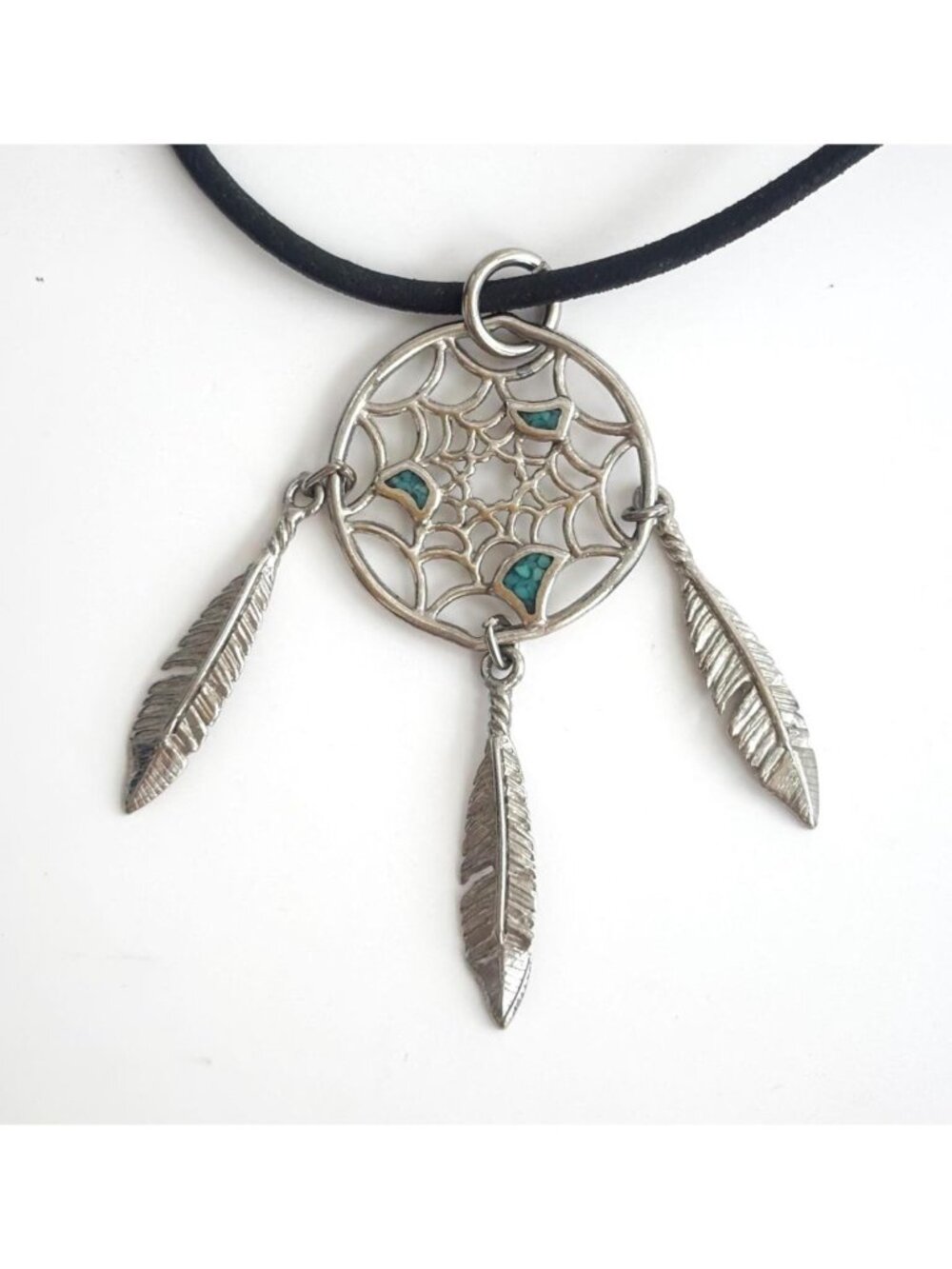 Dream Catcher Turquoise Chip Inlaid Silver Toned Vintage 90's Feather Necklace
